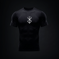 polera compresiva berserk logo